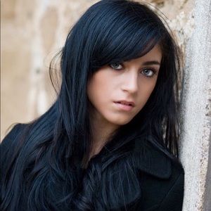 Meet your Posher, Raquel